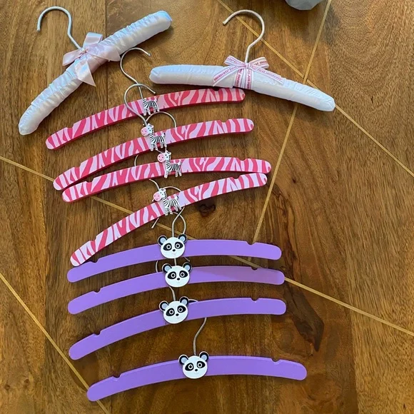 Kids Hangers - Set of 18 - Picture 2 of 4